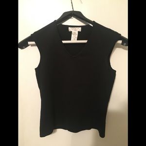 Jones New York Petites v neck shell